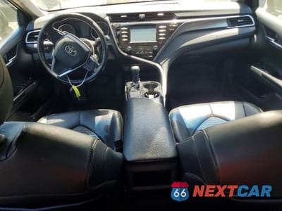 Zdjęcie 8 z 12 samochodu: 2018 TOYOTA CAMRY SE VIN:4T1B11HK9JU073181 - miniatura