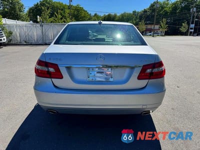 Zdjęcie 6 z 12 samochodu: 2013 MERCEDES-BENZ E 350 4MATIC VIN:WDDHF8JB5DA766828 - miniatura