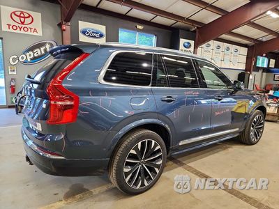 Trzecie zdjęcie samochodu z tyłu: 2024 VOLVO XC90 ULTIMATE VIN:YV4H60CF3R1171444 - miniatura