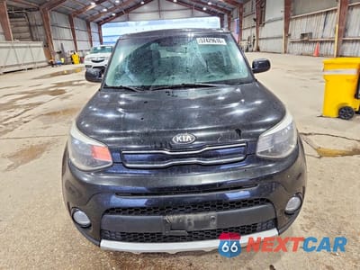 Piąte zdjęcie samochodu w środku: 2018 KIA SOUL + VIN:KNDJP3A55J7602994 - miniatura