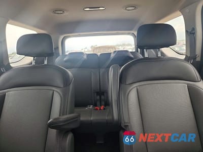 Zdjęcie 10 z 14 samochodu: 2024 KIA EV9 LIGHT VIN:KNDAB5S19R6044011 - miniatura