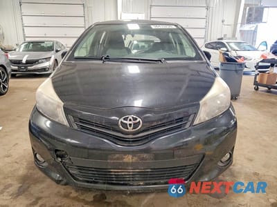 Piąte zdjęcie samochodu w środku: 2013 TOYOTA YARIS 5-DOOR LE VIN:JTDKTUD38DD554283 - miniatura