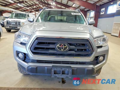 Piąte zdjęcie samochodu w środku: 2022 TOYOTA TACOMA SR5 V6 VIN:3TMDZ5BNXNM139327 - miniatura