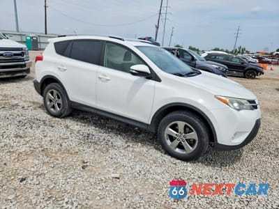 Czwarte zdjęcie samochodu z boku: 2015 TOYOTA RAV4 XLE VIN:JTMRFREV0FD154692 - miniatura