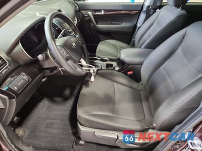 Zdjęcie 7 z 13 samochodu: 2014 KIA SORENTO LX VIN:5XYKT4A64EG426589 - miniatura
