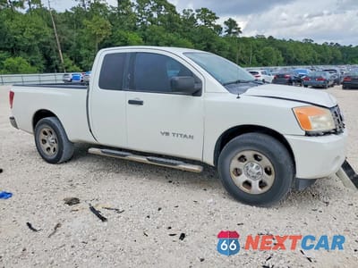 Czwarte zdjęcie samochodu z boku: 2013 NISSAN TITAN S VIN:1N6BA0CH1DN312664 - miniatura