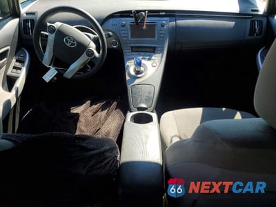 Zdjęcie 8 z 12 samochodu: 2012 TOYOTA PRIUS TWO VIN:JTDKN3DU4C1594292 - miniatura