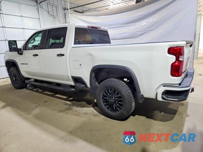 Drugie zdjęcie samochodu z przodu: 2022 CHEVROLET SILVERADO K2500 HEAVY DUTY LT VIN:1GC4YNE71NF132797 - miniatura