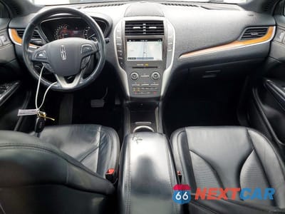 Zdjęcie 8 z 14 samochodu: 2017 LINCOLN MKC SELECT VIN:5LMCJ2C97HUL12832 - miniatura