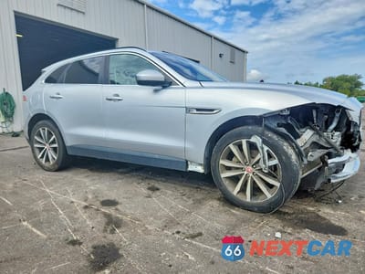 Czwarte zdjęcie samochodu z boku: 2019 JAGUAR F-PACE PRESTIGE VIN:SADCK2FX5KA359756 - miniatura
