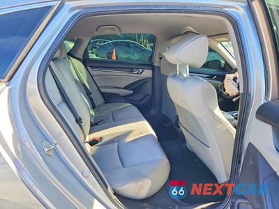 Zdjęcie 10 z 12 samochodu: 2019 HONDA ACCORD LX VIN:1HGCV1F1XKA056725 - miniatura