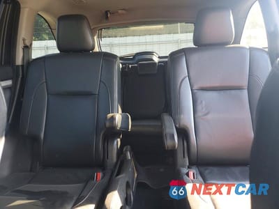 Zdjęcie 10 z 13 samochodu: 2018 TOYOTA HIGHLANDER XLE VIN:5TDKZRFH7JS280711 - miniatura
