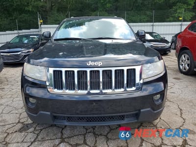 Piąte zdjęcie samochodu w środku: 2011 JEEP GRAND CHEROKEE LAREDO VIN:1J4RS4GG7BC704283 - miniatura
