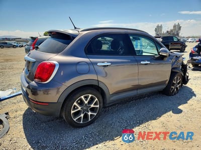 Trzecie zdjęcie samochodu z tyłu: 2017 FIAT 500X TREKKING VIN:ZFBCFXCB1HP522658 - miniatura
