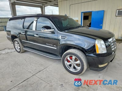 Czwarte zdjęcie samochodu z boku: 2013 CADILLAC ESCALADE ESV VIN:1GYS4GEF7DR188093 - miniatura