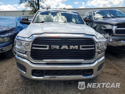 Piąte zdjęcie samochodu w środku: 2021 RAM 3500 BIG HORN VIN:3C63R3DL0MG635673 - miniatura