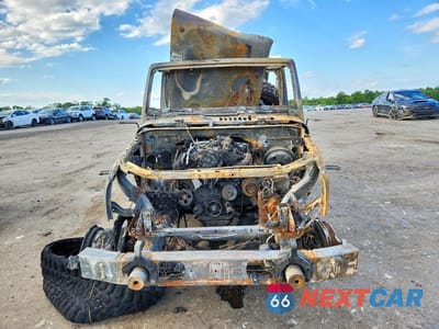 Piąte zdjęcie samochodu w środku: 2014 JEEP WRANGLER UNLIMITED SAHARA VIN:1C4BJWEG9EL146904 - miniatura