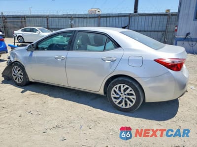 Drugie zdjęcie samochodu z przodu: 2017 TOYOTA COROLLA LE VIN:5YFBURHE9HP685442 - miniatura