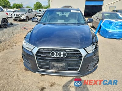 Piąte zdjęcie samochodu w środku: 2017 AUDI Q3 PREMIUM VIN:WA1ECCFS7HR009917 - miniatura
