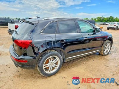 Piąte zdjęcie samochodu w środku: 2017 AUDI Q5 PREMIUM PLUS VIN:WA1L2AFP7HA013460 - miniatura