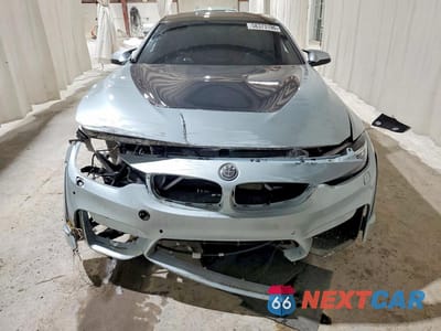 Piąte zdjęcie samochodu w środku: 2015 BMW M4 VIN:WBS3R9C52FK329304 - miniatura