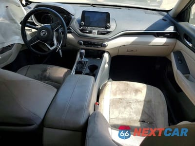 Zdjęcie 8 z 12 samochodu: 2019 NISSAN ALTIMA S VIN:1N4BL4BVXKN307820 - miniatura