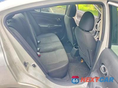 Zdjęcie 6 z 12 samochodu: 2018 NISSAN VERSA SV VIN:3N1CN7AP0JL853962 - miniatura