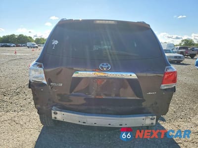 Zdjęcie 6 z 14 samochodu: 2013 TOYOTA HIGHLANDER SE VIN:5TDBK3EH2DS260969 - miniatura