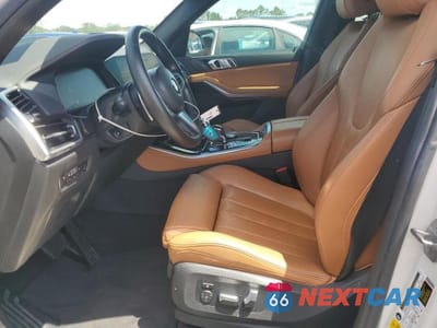 Zdjęcie 7 z 12 samochodu: 2019 BMW X5 XDRIVE40I VIN:5UXCR6C50KLL10694 - miniatura