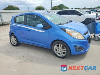 Czwarte zdjęcie samochodu z boku: 2014 CHEVROLET SPARK LS VIN:KL8CB6S94EC413639 - miniatura