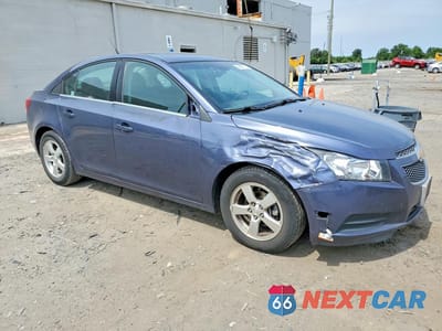 Czwarte zdjęcie samochodu z boku: 2014 CHEVROLET CRUZE LT VIN:1G1PC5SB0E7296131 - miniatura