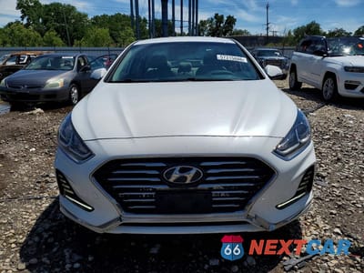 Piąte zdjęcie samochodu w środku: 2019 HYUNDAI SONATA HYBRID SE VIN:KMHE24L36KA091717 - miniatura
