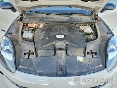 Zdjęcie 12 z 14 samochodu: 2022 PORSCHE CAYENNE S COUPE VIN:WP1BB2AYXNDA52091 - miniatura
