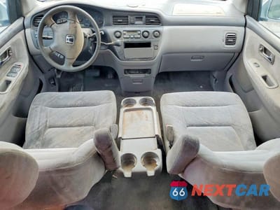 Zdjęcie 8 z 13 samochodu: 2002 HONDA ODYSSEY EX VIN:2HKRL18652H547011 - miniatura