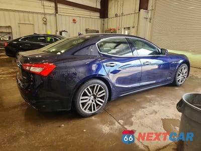 Trzecie zdjęcie samochodu z tyłu: 2018 MASERATI GHIBLI S VIN:ZAM57YTL7J1293294 - miniatura