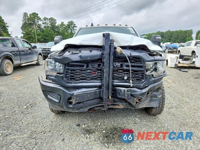 Piąte zdjęcie samochodu w środku: 2023 RAM 5500 VIN:3C7WRNFLXPG527454 - miniatura