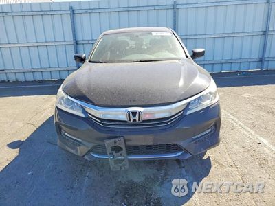 Piąte zdjęcie samochodu w środku: 2017 HONDA ACCORD SPORT SPECIAL EDITION VIN:1HGCR2F1XHA002134 - miniatura