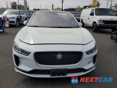 Piąte zdjęcie samochodu w środku: 2019 JAGUAR I-PACE S VIN:SADHB2S10K1F68610 - miniatura