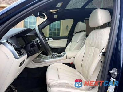 Zdjęcie 11 z 14 samochodu: 2022 BMW X7 XDRIVE40I VIN:5UXCW2C04N9M02866 - miniatura