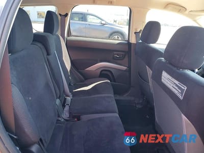 Zdjęcie 10 z 12 samochodu: 2013 MITSUBISHI OUTLANDER ES VIN:JA4AT2AW5DU601441 - miniatura