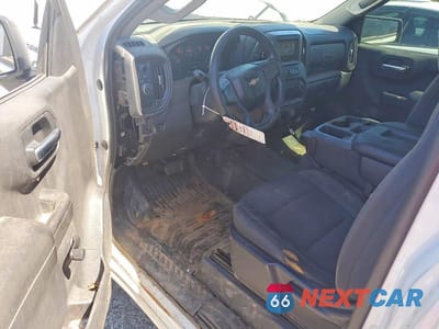 Zdjęcie 8 z 13 samochodu: 2019 CHEVROLET SILVERADO C1500 VIN:3GCNWAEH0KG223467 - miniatura