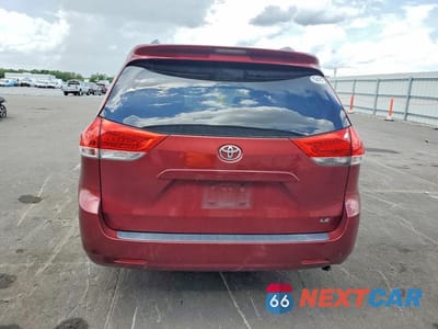 Zdjęcie 6 z 13 samochodu: 2014 TOYOTA SIENNA LE VIN:5TDKK3DC0ES426039 - miniatura