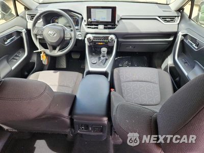 Zdjęcie 8 z 14 samochodu: 2025 TOYOTA RAV4 HYBRID XLE VIN:JTMRWRFV0SJ076747 - miniatura