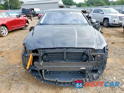 Piąte zdjęcie samochodu w środku: 2018 JAGUAR XF PRESTIGE VIN:SAJBK4EV4JCY55767 - miniatura