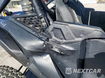 Zdjęcie 9 z 10 samochodu: 2022 HONDA TALON UTILITY VEHICLE VIN:1HFVE06F9N4200237 - miniatura