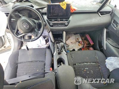 Zdjęcie 8 z 12 samochodu: 2024 TOYOTA COROLLA CROSS HYBRID SE VIN:7MUFBABG0RV027624 - miniatura