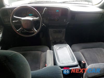 Zdjęcie 8 z 12 samochodu: 2000 CHEVROLET SILVERADO K1500 VIN:2GCEK19TXY1320557 - miniatura