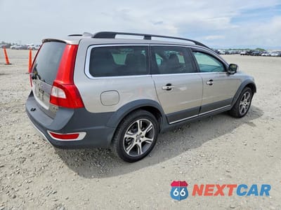 Trzecie zdjęcie samochodu z tyłu: 2012 VOLVO XC70 T6 VIN:YV4902BZ5C1119933 - miniatura