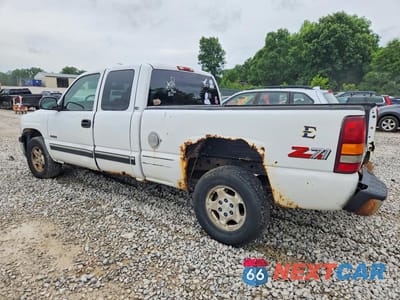 Drugie zdjęcie samochodu z przodu: 2002 CHEVROLET SILVERADO K1500 VIN:1GCEK19T52E208481 - miniatura