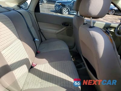 Zdjęcie 10 z 12 samochodu: 2007 FORD FOCUS VIN:1FAHP34N37W352315 - miniatura
